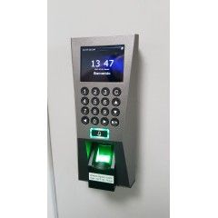 Terminal de control de Presencia y Accesos modelo FP18 ID